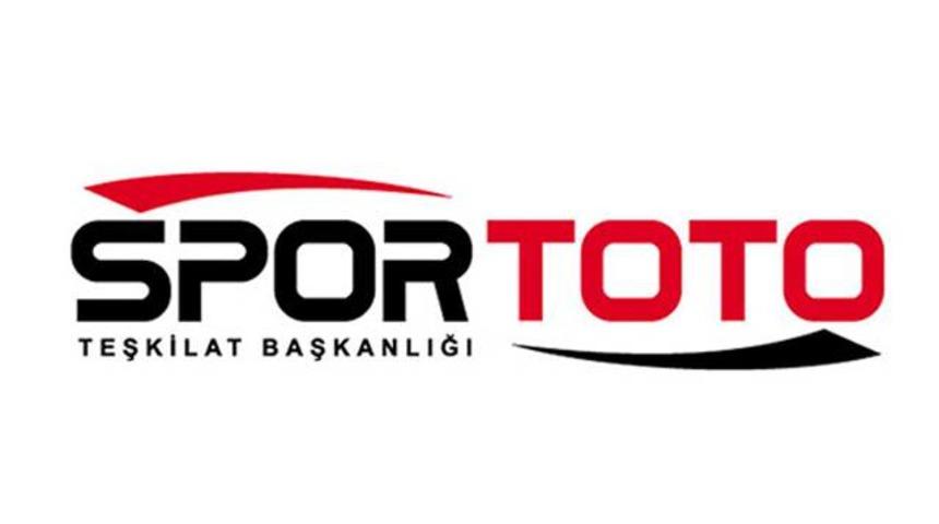 Galatasaray kazandı, Beşiktaş'la Fenerbah&ccedil;e kaybetti