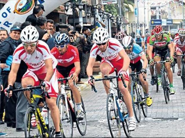Pedallar Mersin’de döndü