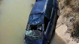 Hafif ticari kamyonet su kanalına düştü: 1 ölü, 2 yaralı