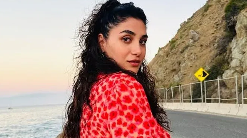 Sitare Akbaş kına gecesi yaptı! Geleneksel kıyafetine beğeni yağdı