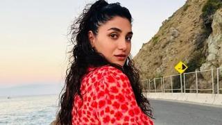 Sitare Akbaş kına gecesi yaptı! Geleneksel kıyafetine beğeni yağdı