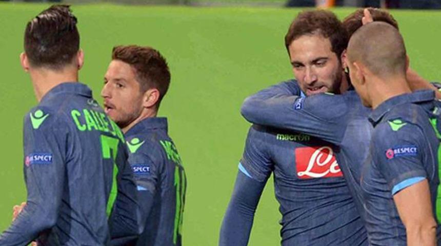 Wolfsburg 1 - 4 Napoli