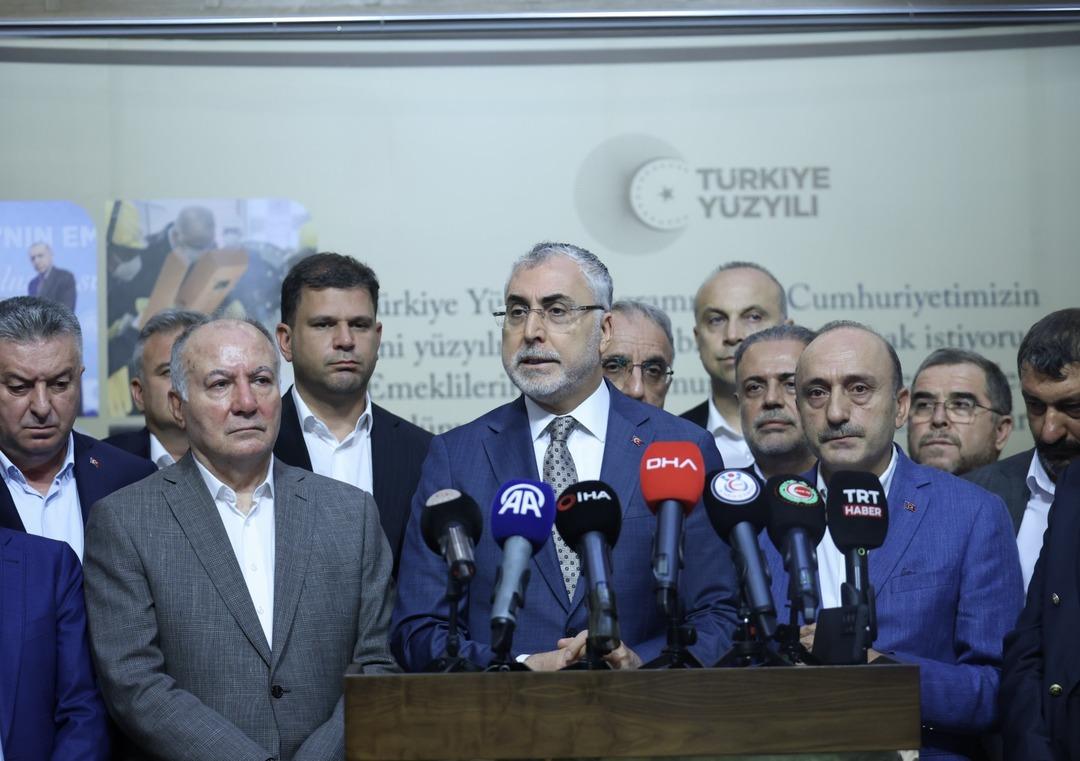 Kamu toplu iş sözleşmesinde anlaşma sağlandı! Bakan Işıkhan dan ilk paylaşım... 2