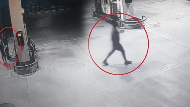 Mersin'deki yangın ile ilgili çarpıcı görüntüler! Akaryakıt istasyonundan benzin almışlar