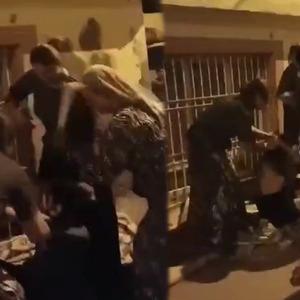Gaziantep'te vahşet: 4 kadın başka bir kadını sopalarla darp etti! O anlar telefon kamerasında