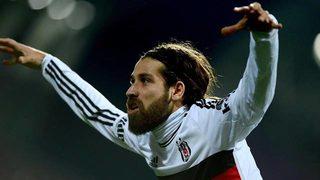 Olcay'dan Ahmet Çakar'a 'yan sanayi' cevabı