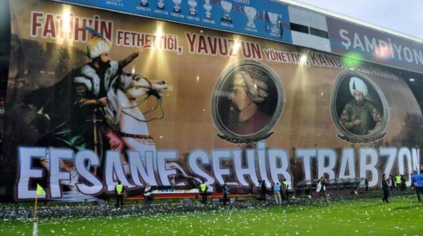 Tarihi pankartta tarihi hata