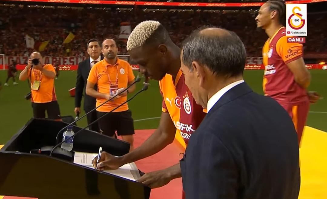 Galatasaray da tarihi gün! Victor Osimhen ve Leroy sane imzayı attı! 5 milyon Euro gelir bekleniyor 4
