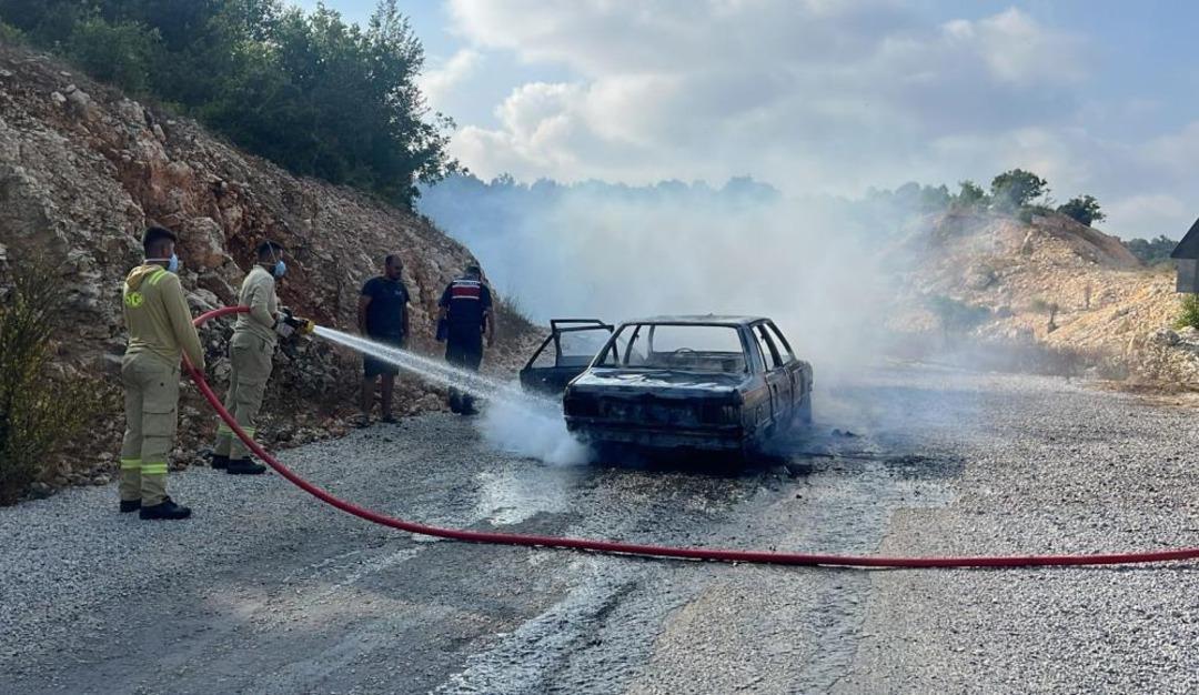 Otomobil alev alev yandı, orman ekipleri söndürdü 2