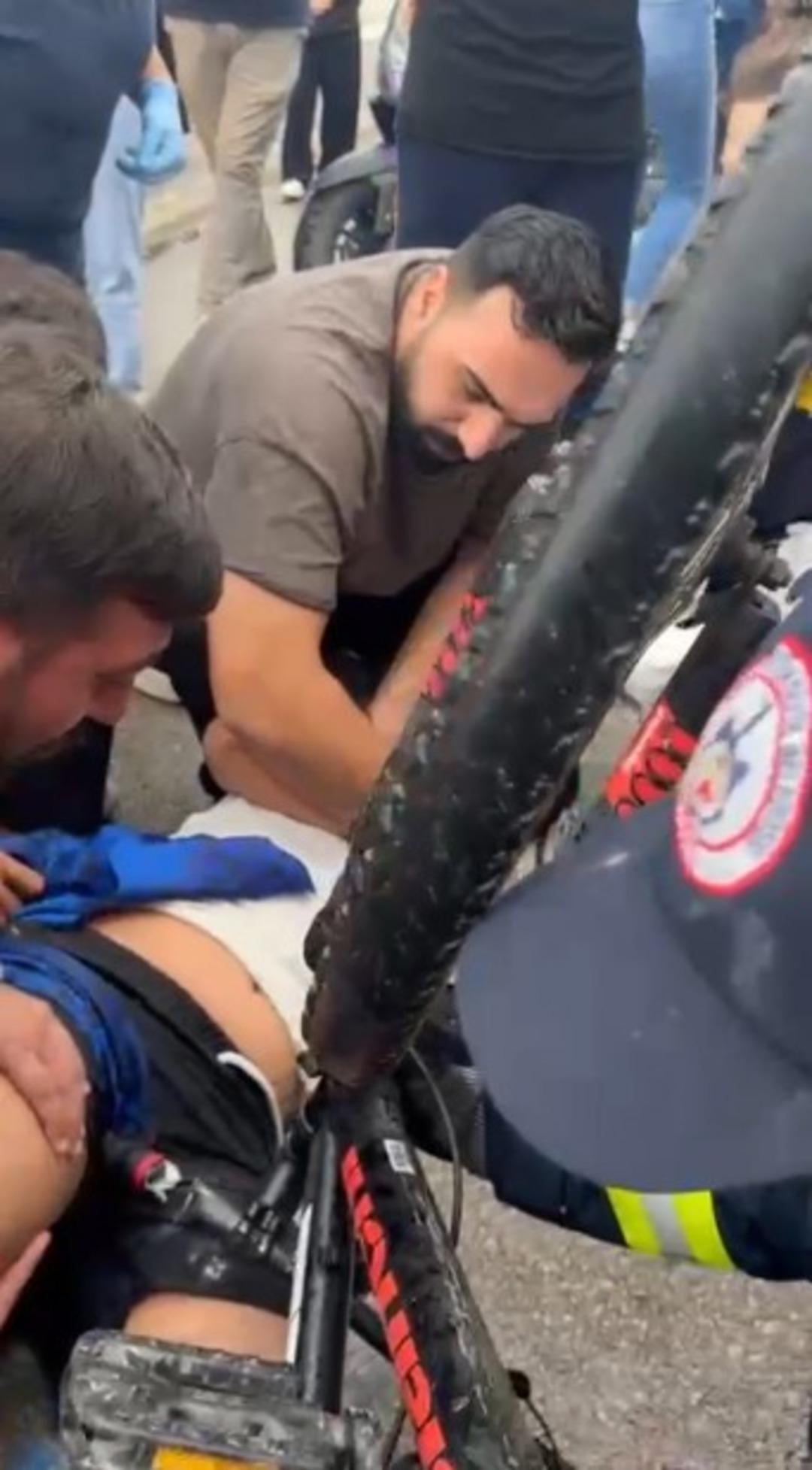 Bisikletten düşen çocuğun bacağına direksiyon saplandı 3