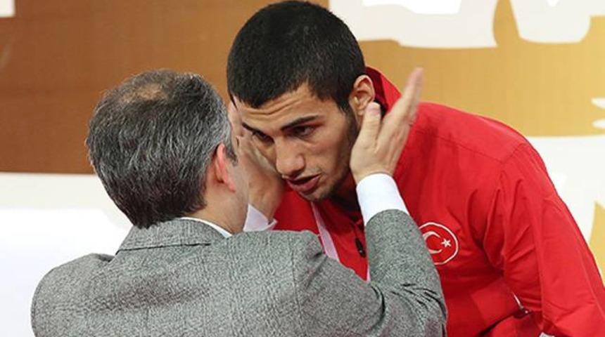 Karatede iki altın madalya