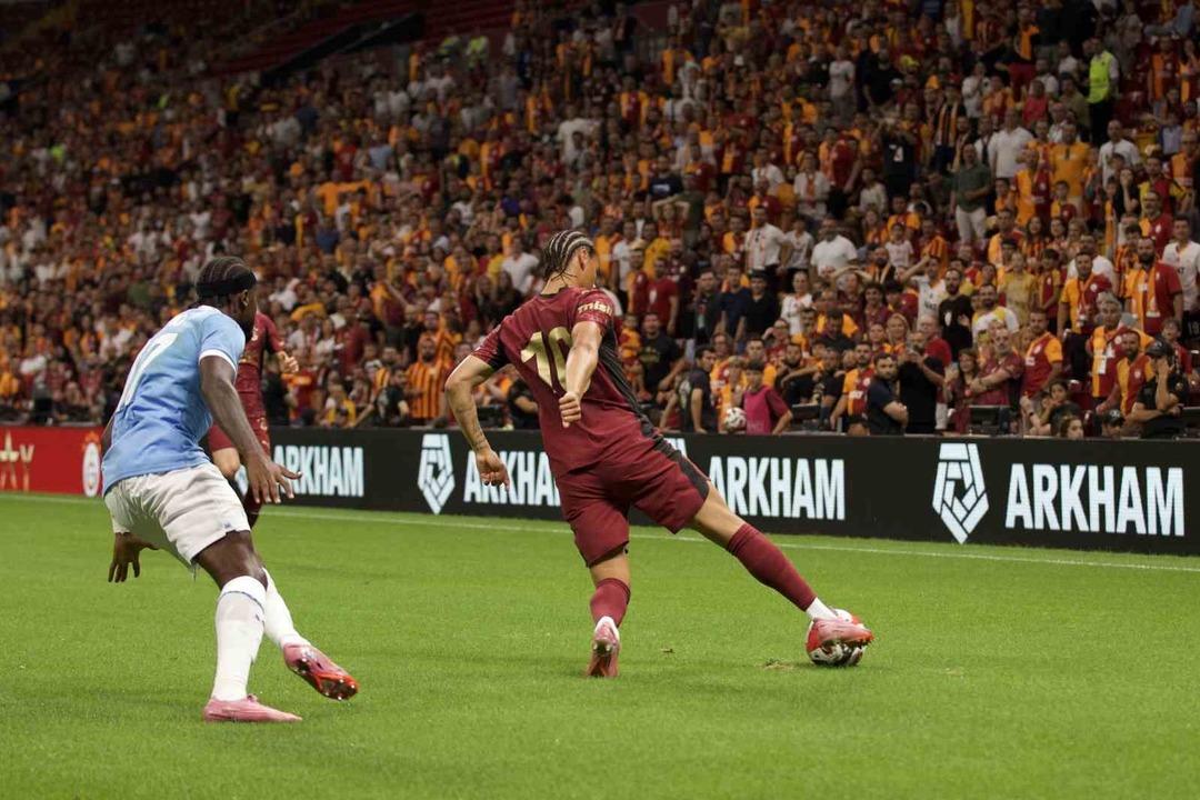 Galatasaray, Lazio ile oynadığı hazırlık maçından 2-2 lik eşitlikle ayrıldı 3