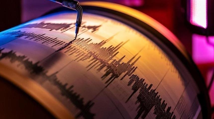 Manisa'da peş peşe iki deprem! 10 dakika arayla gerçekleşti