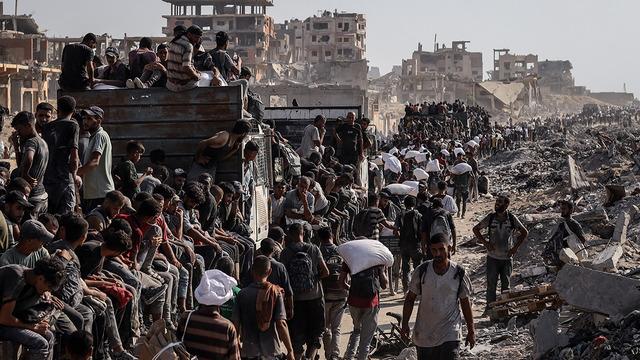 İsrail, Gazze'de Kızılay karargahını bombaladı