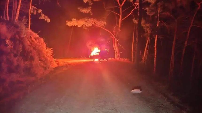 Seyir halindeyken bir anda alev aldı! Araç kül oldu