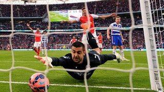 Evlenmek için gol mü yedi?