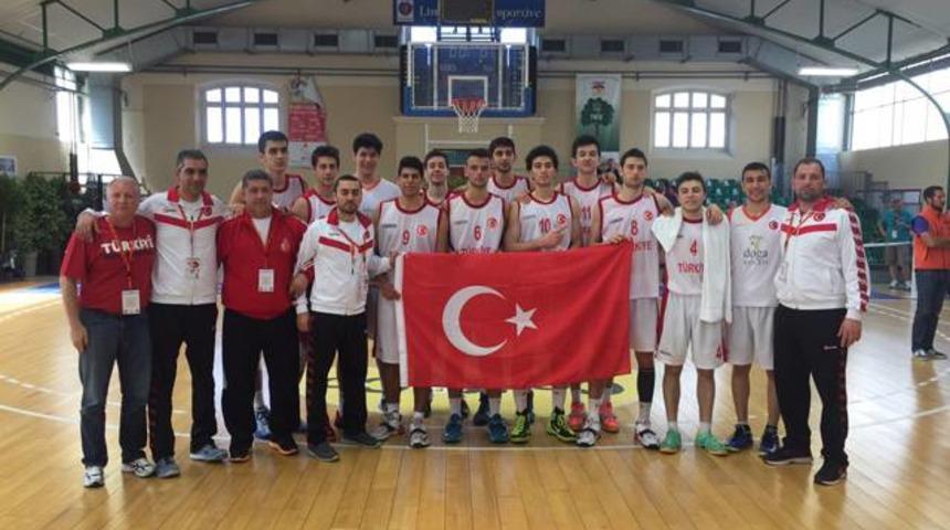 Doğa Koleji d&uuml;nya şampiyonluğu i&ccedil;in sahada 