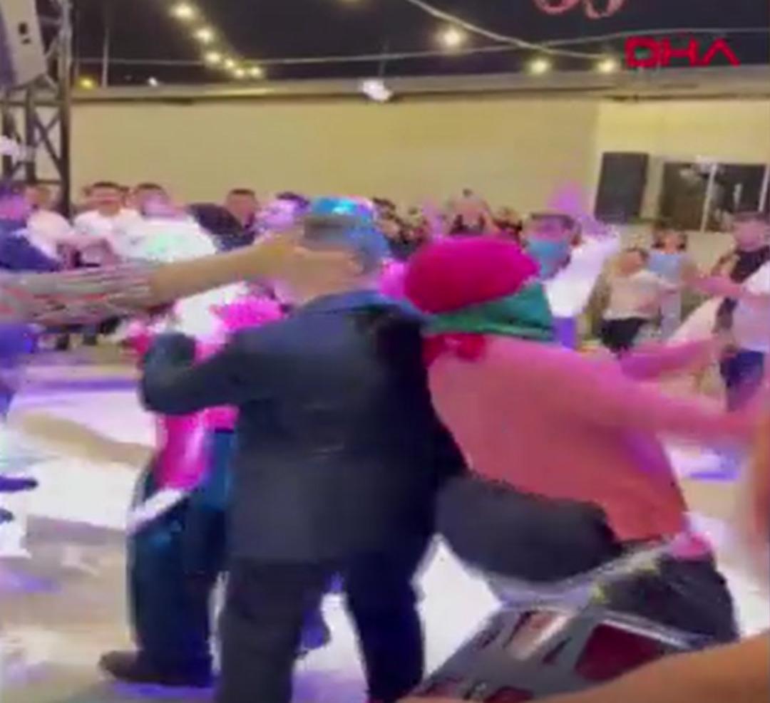 Takı töreninde ilginç anlar... Altın yerine beşibiryerde pirzola şov! 3