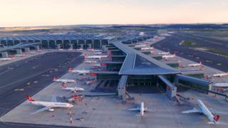 Havalimanı tarihinde bir ilk! 2 havalimanında aynı gün 4 gün rekor birden