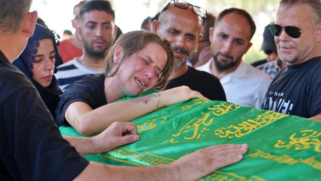 Yürek yakan hikaye: 1,5 yıllık evli çifti iki teker ayırdı! Hamile olduğunu cenazesinde söyleyebildi...