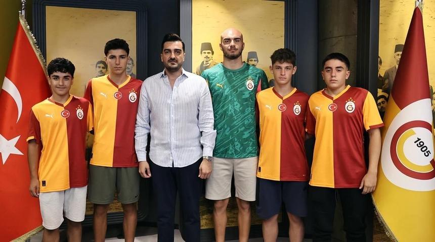 Galatasaray, futbol akademisine 7 futbolcu transfer etti