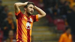 Galatasaray'da Sabri Sarıoğlu belirsizliği