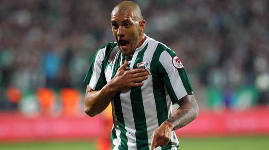 Galatasaray'dan Fernandao i&ccedil;in dev adım