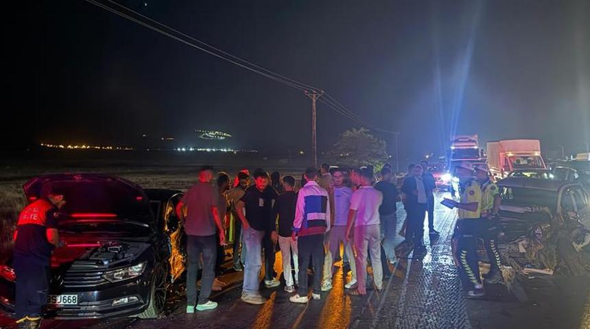 Bitlis'te trafik kazası! Yaralılar var