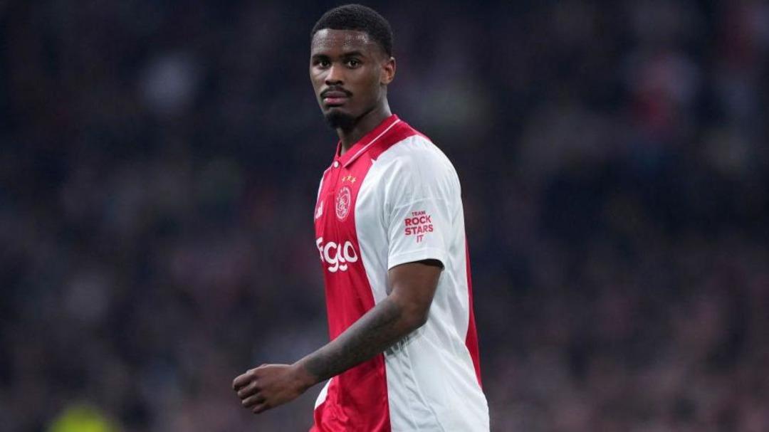 Chelsea, Ajax tan genç oyuncu Jorrel Hato yu transfer etti! 1