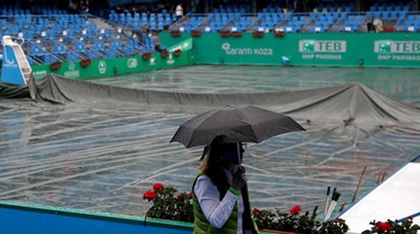 İstanbul Open'a yağmur molası