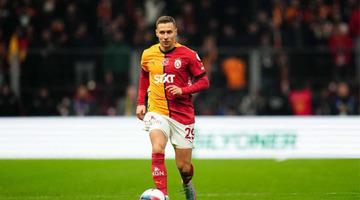 Galatasaray Przemysław Frankowski'nin transferi için KAP'a resmi açıklama yaptı!