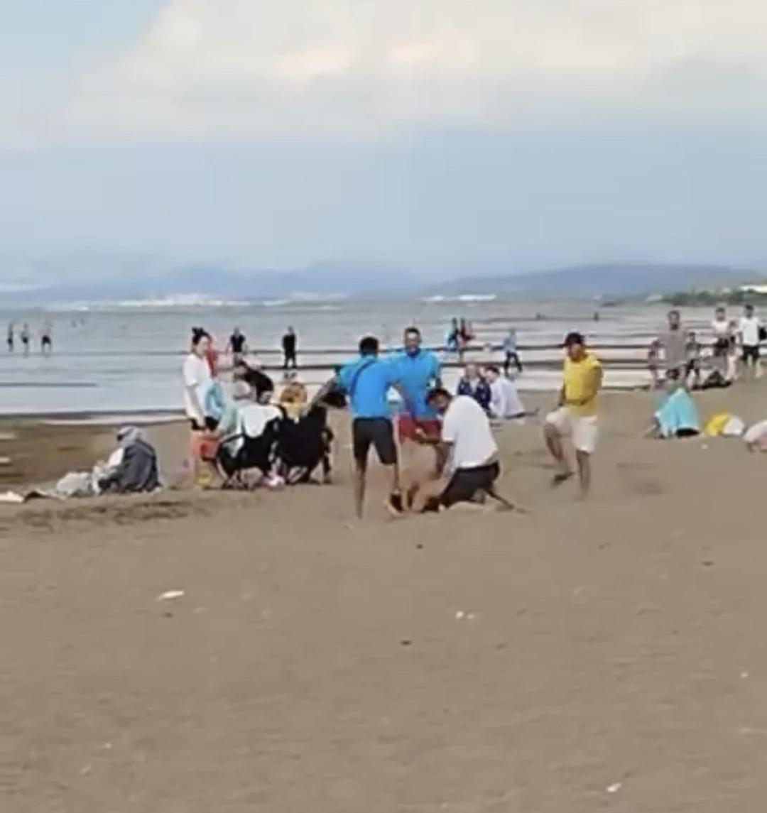 Konya da Beyşehir Gölü kıyısındaki plajda kavga: 2 si çocuk 6 yaralı 2