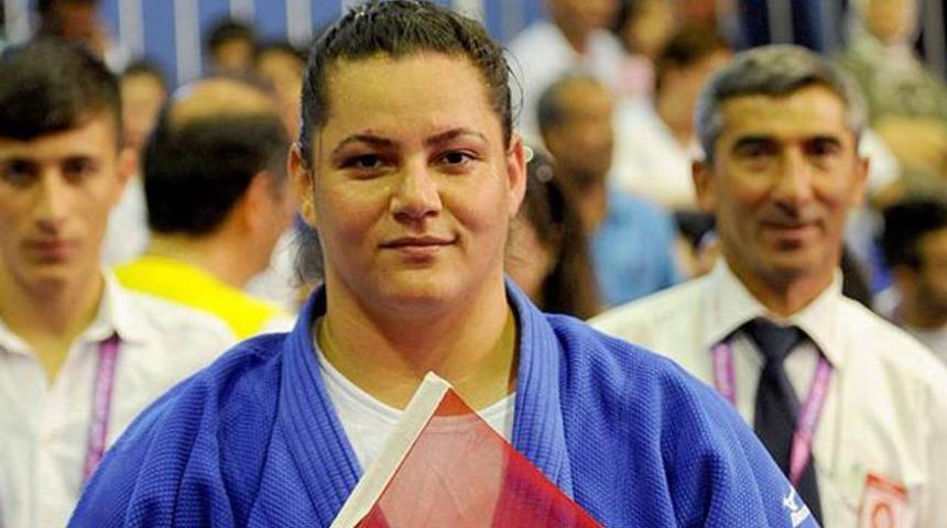 Zehra Kaya'dan altın madalya