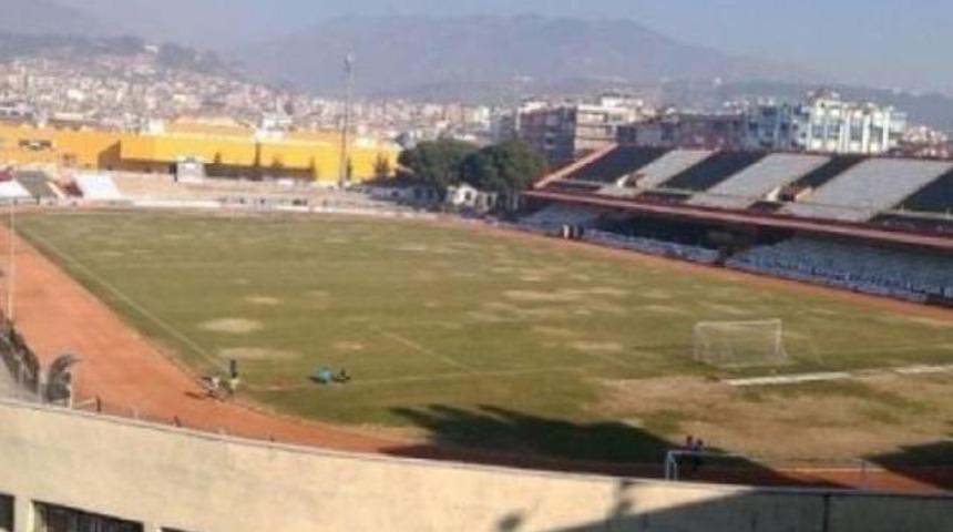 Aydın’da tribün çöktü; yaralılar var