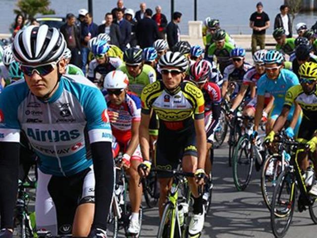 Pedallar Bakü'de dönüyor