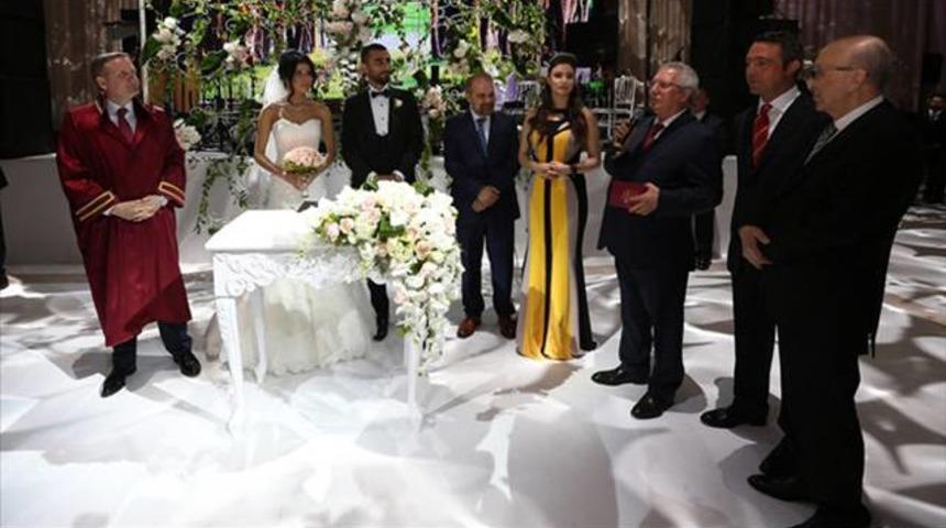 Aziz Yıldırım ve Ali Ko&ccedil; arasında buzlar eridi