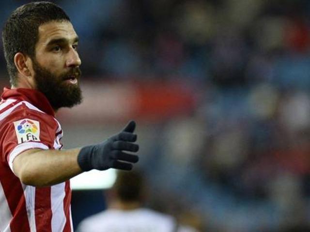 Arda Turan Zeki Alasya'yı unutmadı