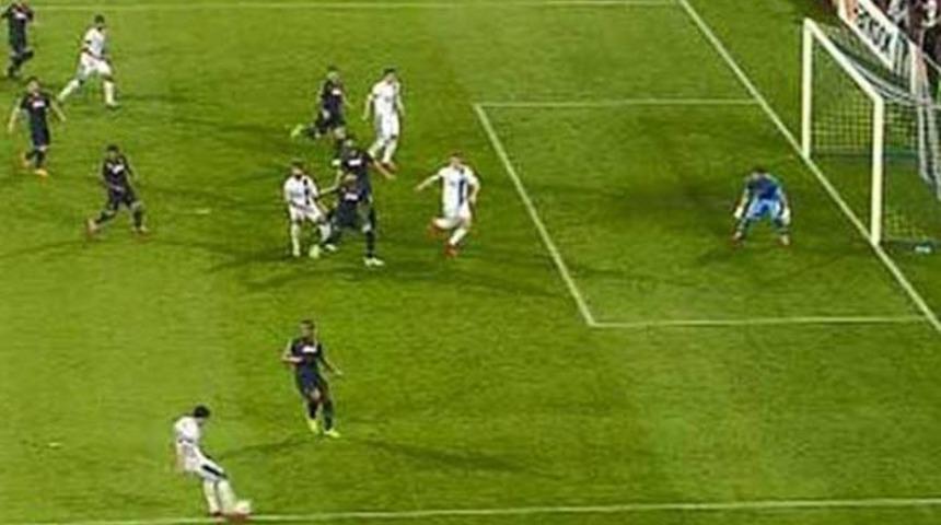 Milyonların g&ouml;z&uuml; &ouml;n&uuml;nde tarihi skandal