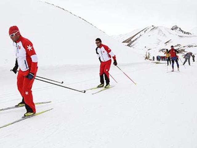 'Daha pistin başındayız'