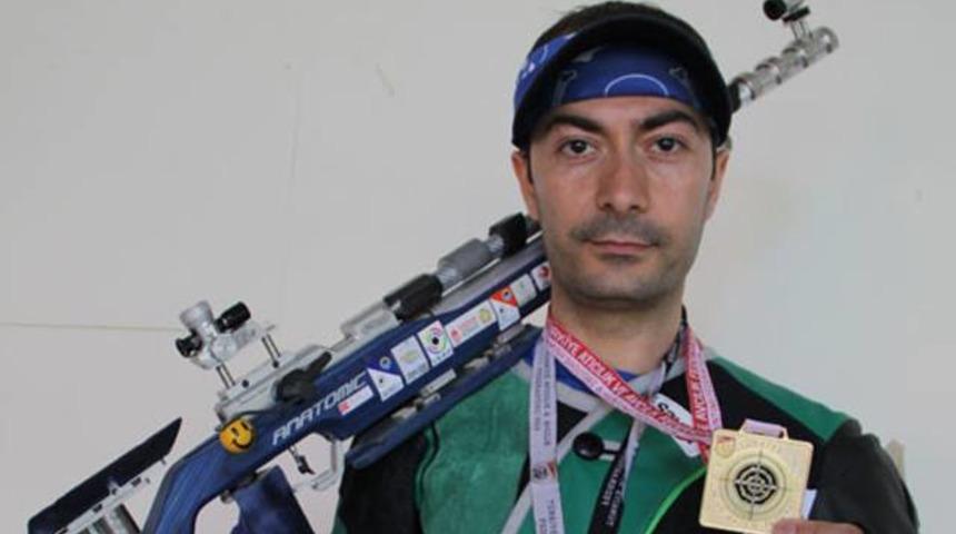 İnşaat iş&ccedil;iliğinden D&uuml;nya Kupası'na