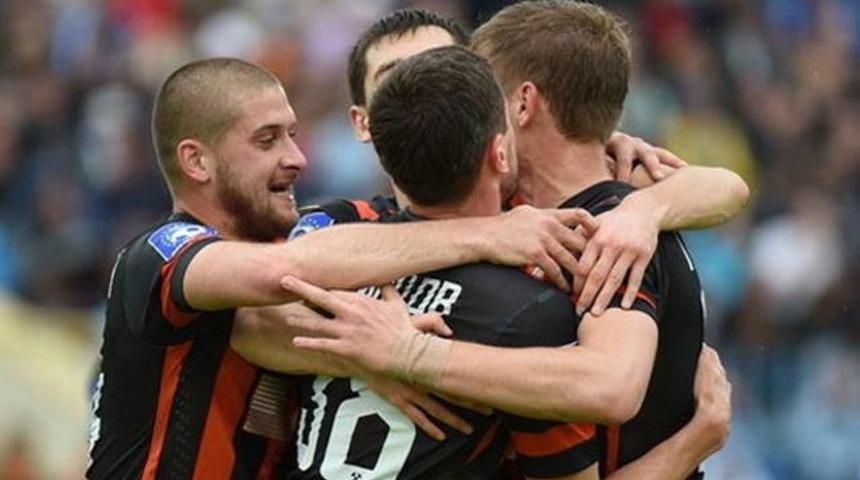 Lucescu'nun Shakhtar'ı &ccedil;ıldırdı