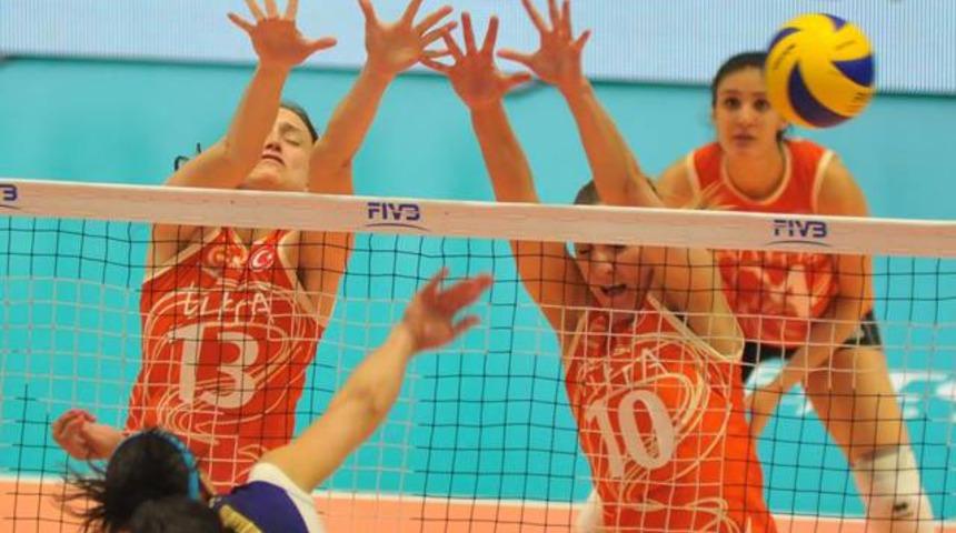 Eczacıbaşı Vitra 3 - 1 Volero Zürih