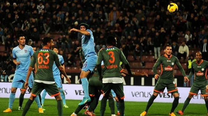 Rizespor-Trabzonspor maçı canlı yayınla Lig Tv'de