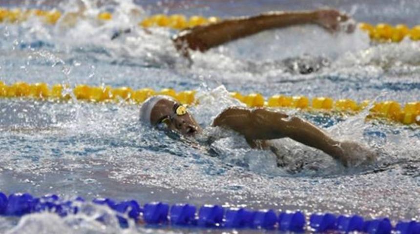 Yüzmede 12 Türkiye rekoru