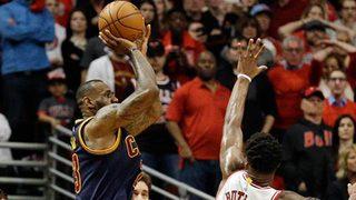 Lebron James hayat verdi