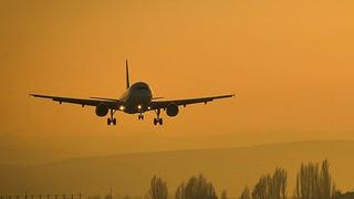 Uçakla seyahat eden herkesi ilgilendiriyor! Yasaklanabilir... Bakan Uraloğlu'ndan hava yolu şirketlerine uyarı