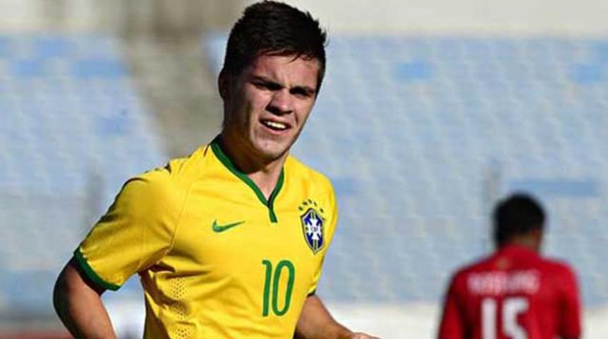 Chelsea'den ilk imza