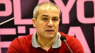 Ekrem Memnun’dan yönetime mesaj