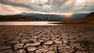 Nice kuraklıkla boğuşurken, sahillerde su kısıtlamaları gündemde