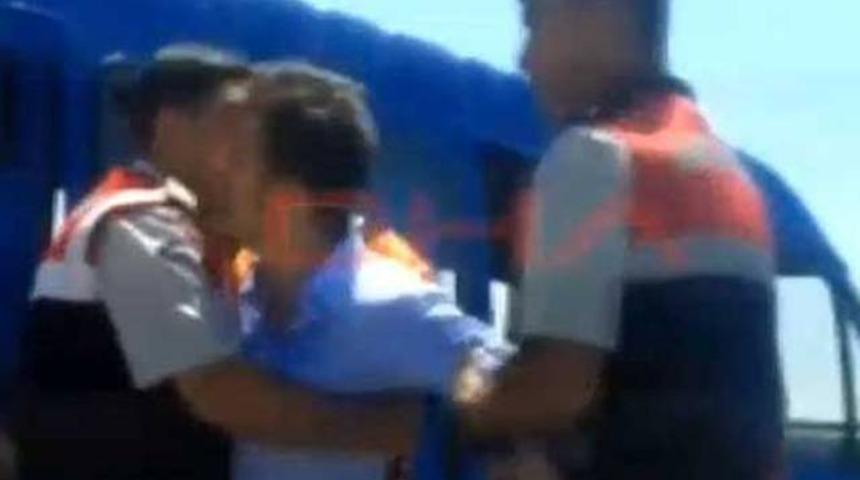 'G&ouml;zlerimle g&ouml;rd&uuml;m. Orhan Ak mermiyi silahın ağzına verdi'